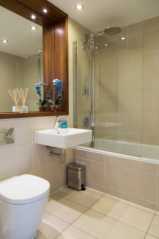 Contemporary & Homely Penthouse, 2 Mins Walk From Cambridge Station, Lift Access, Secured Gated On-Site Parking, Self Check-In, Super Fast Wifi, Terrace & Sleeps 6 Exteriér fotografie